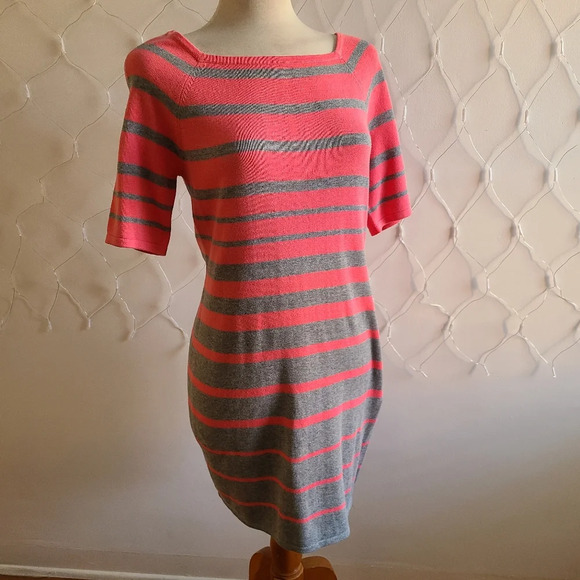 Trina Turk Knit Dress / Soft Pink & Gray / Size Medium - Picture 1 of 6